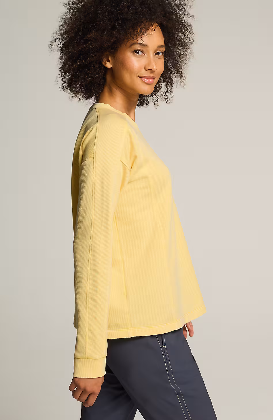 Fit Garment-Dyed Pullover