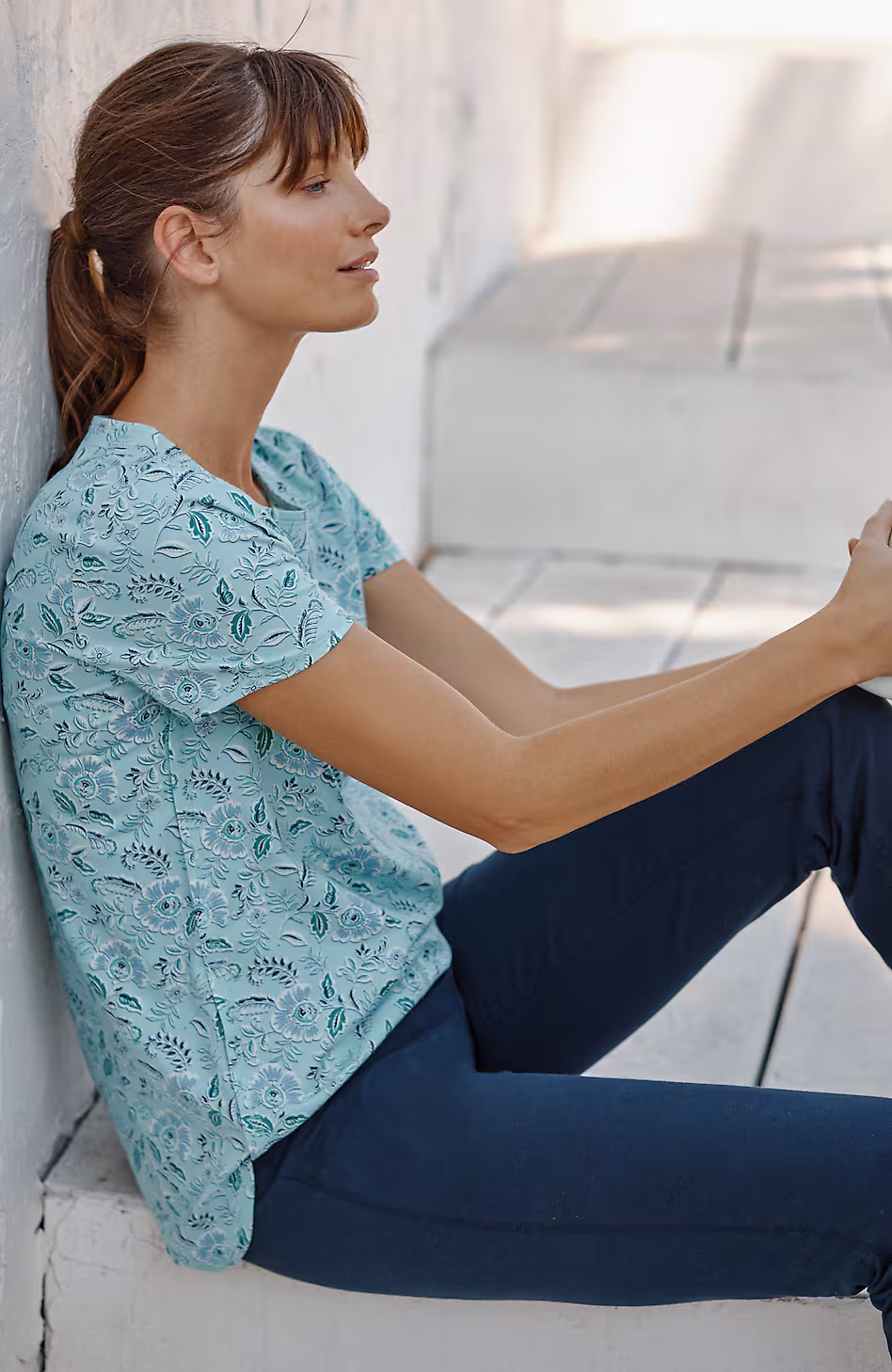 Fit Progress Shirttail Tee