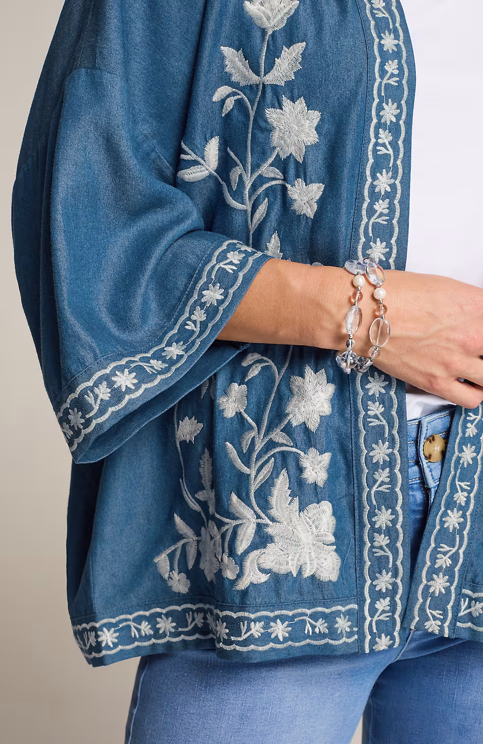 Floral-Embroidered Soft Jacket