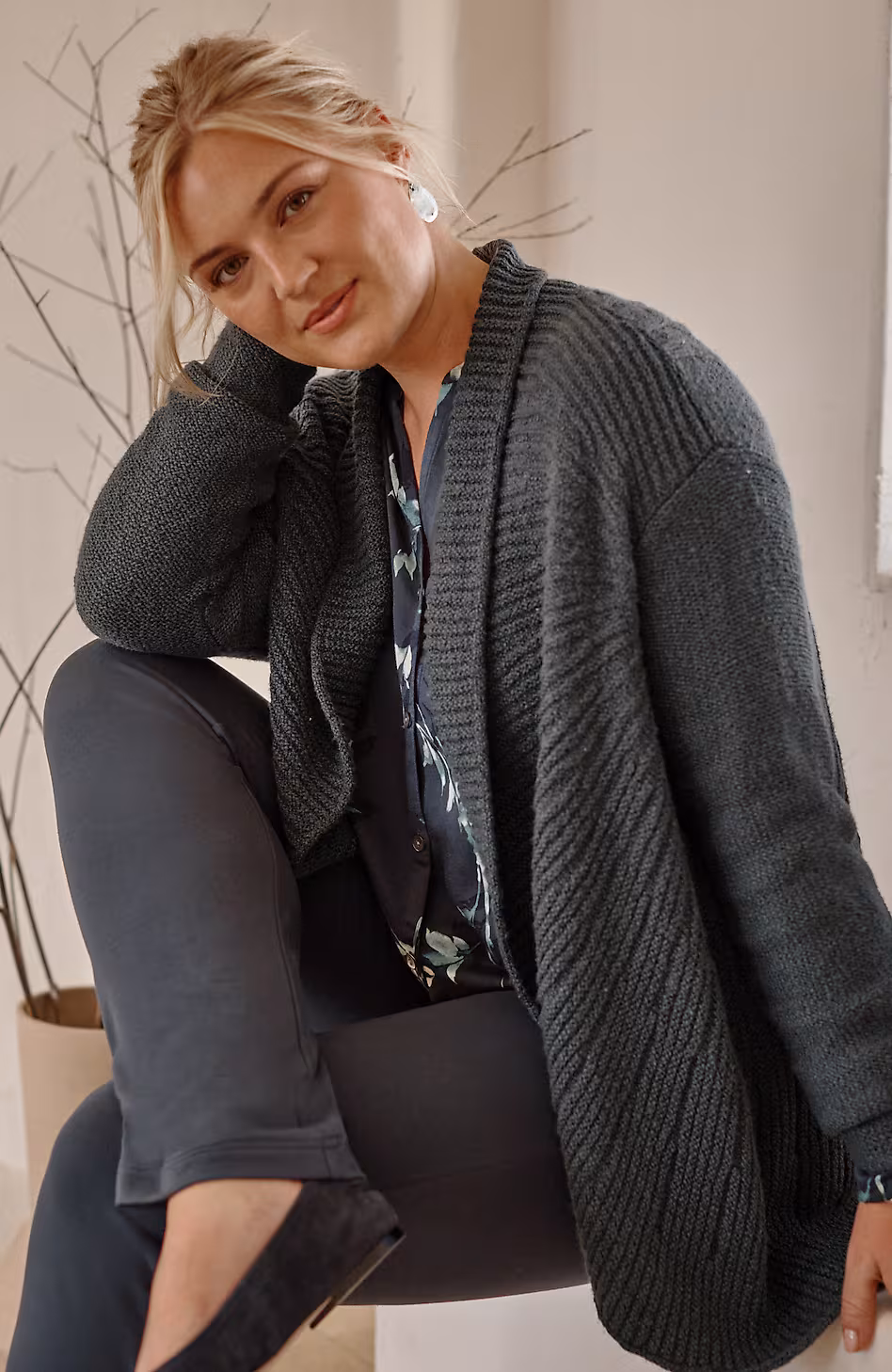 Pure Jill Curved-Hem Cabled Cardi