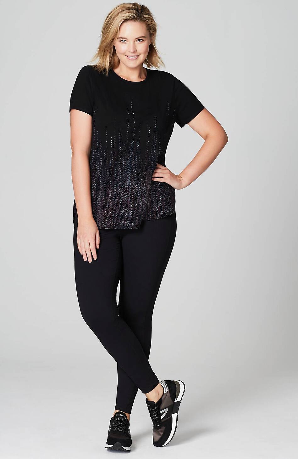 Fit Progress Shirttail Tee