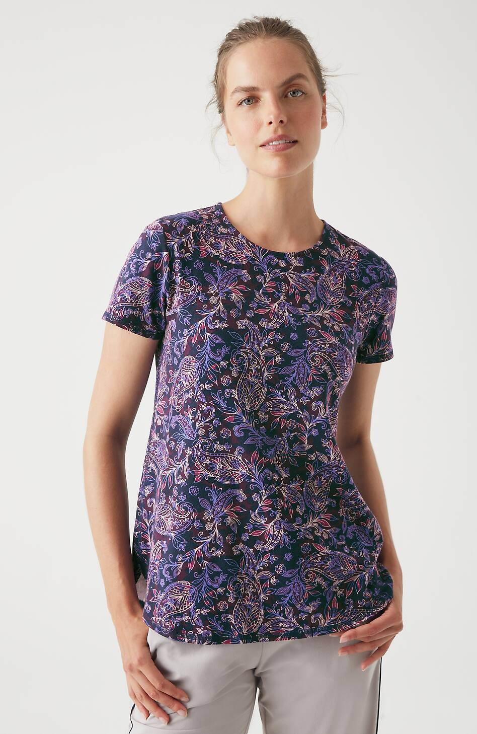 Fit Progress Shirttail Tee