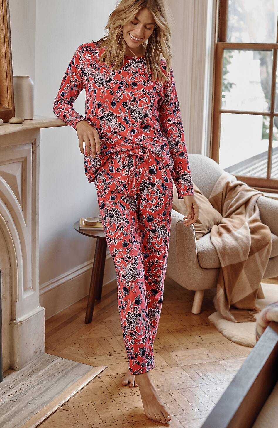 Sleep Ultrasoft Slim-Leg Ankle Pants