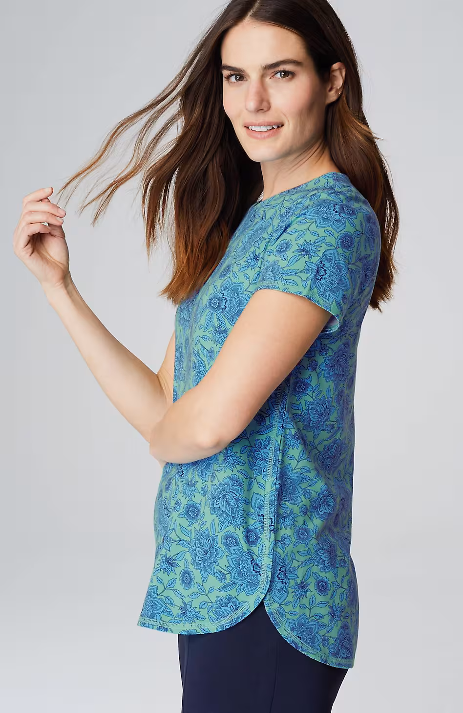 Fit Progress Shirttail Tee