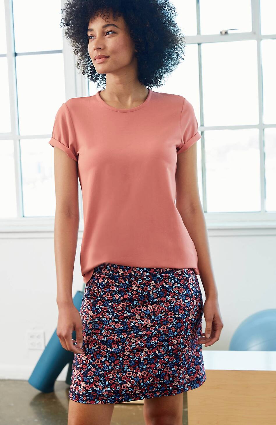 Fit Progress Shirttail Tee