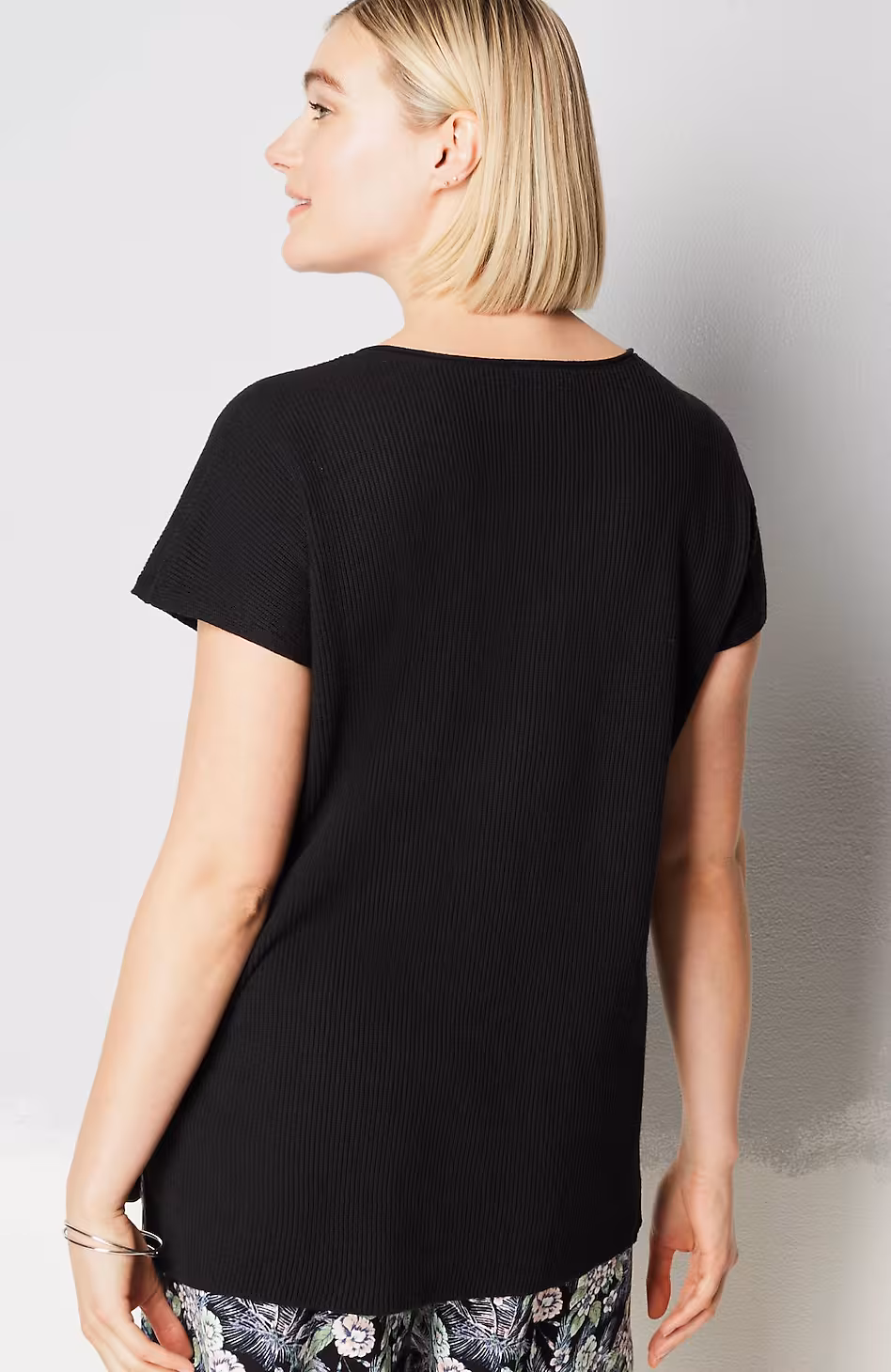 Wearever Textured V-Neck Short-Sleeve Sweater