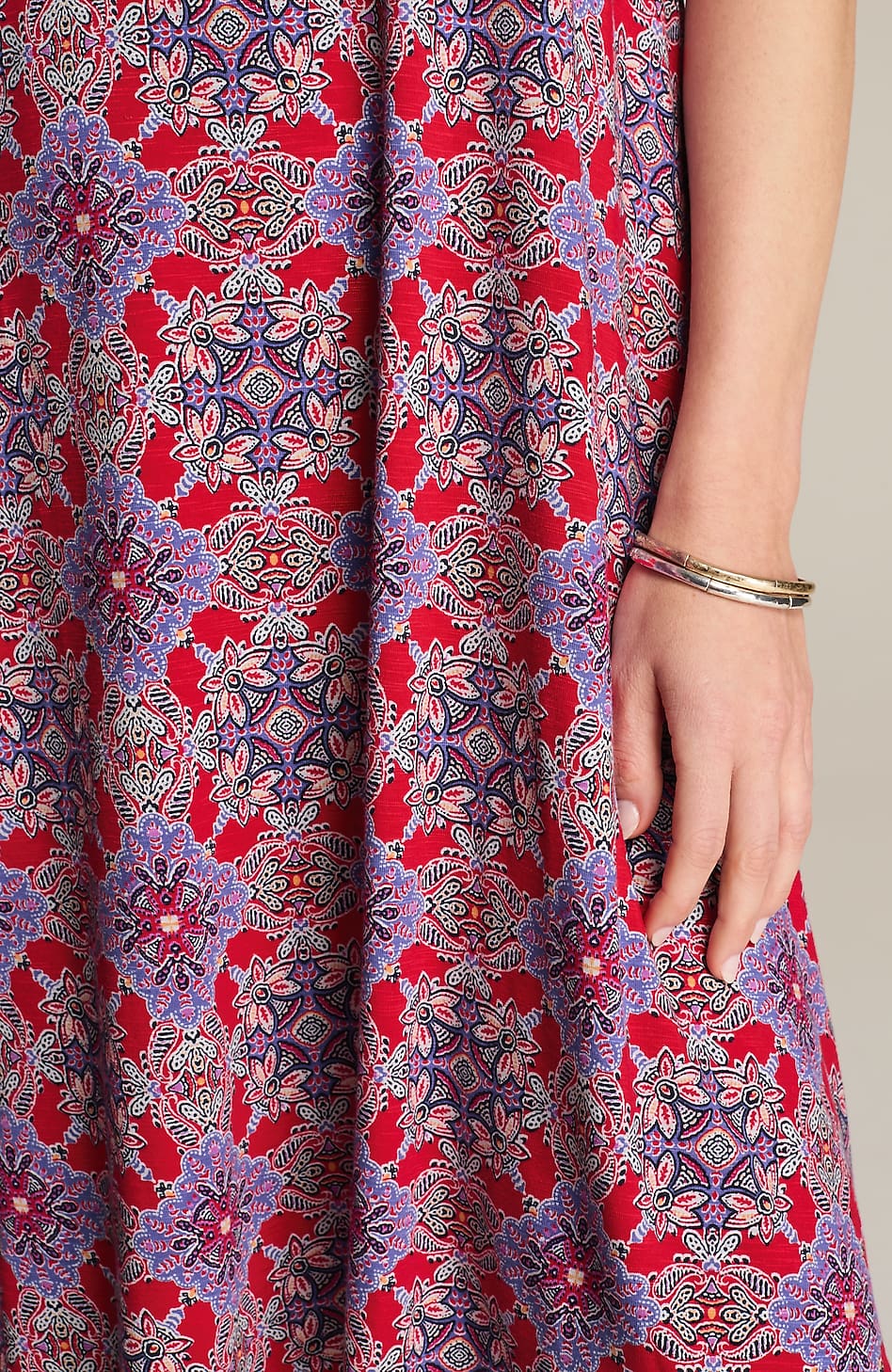 Printed Sleeveless Swing Dress