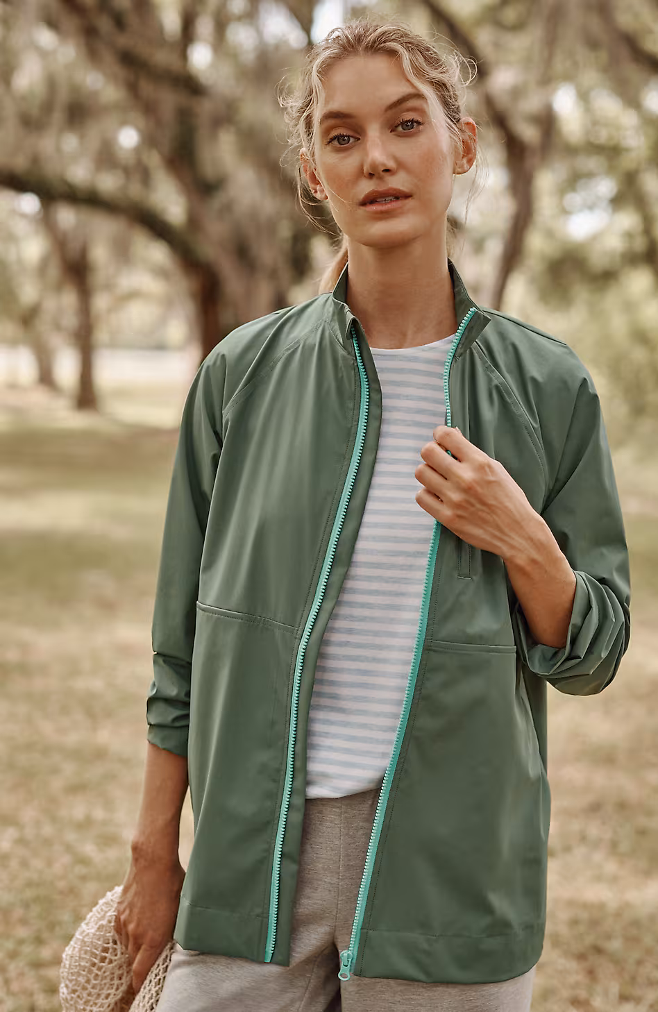 Fit Contrasting-Zipper Jacket