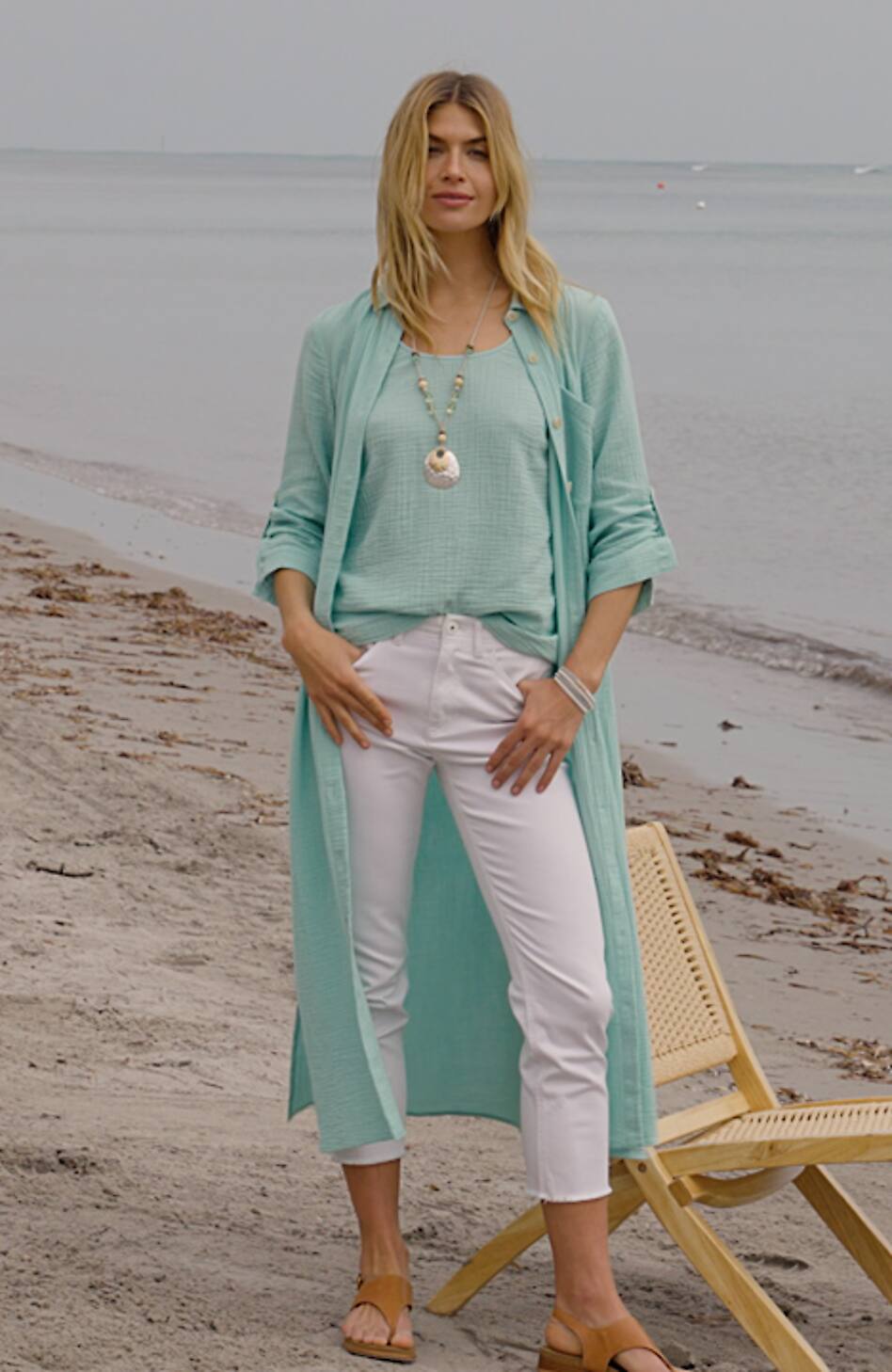 High-Rise Fringe-Hem Crops