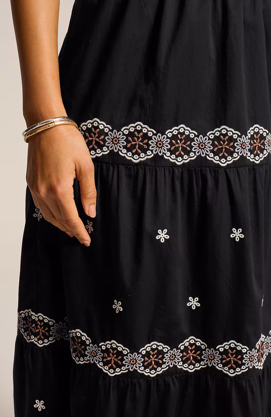 Embroidered Elastic-Waist Midi Dress