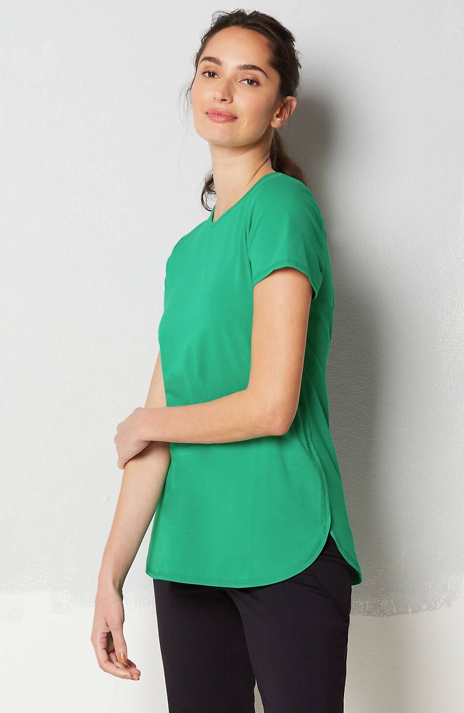 Fit Progress Shirttail Tee