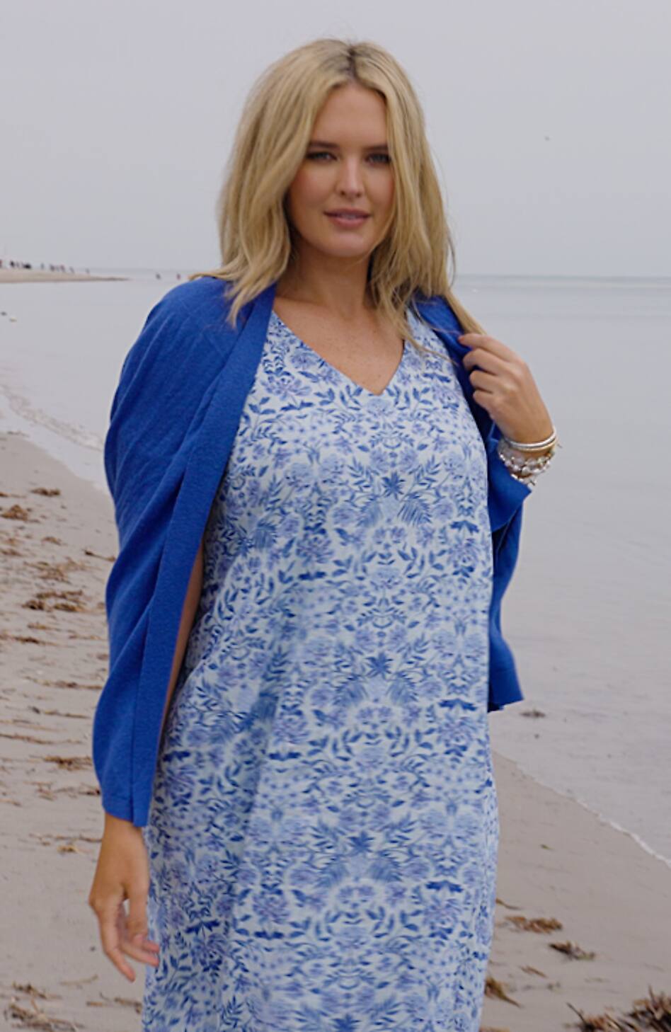 Fine-Textured-Seams Open-Front Cardi