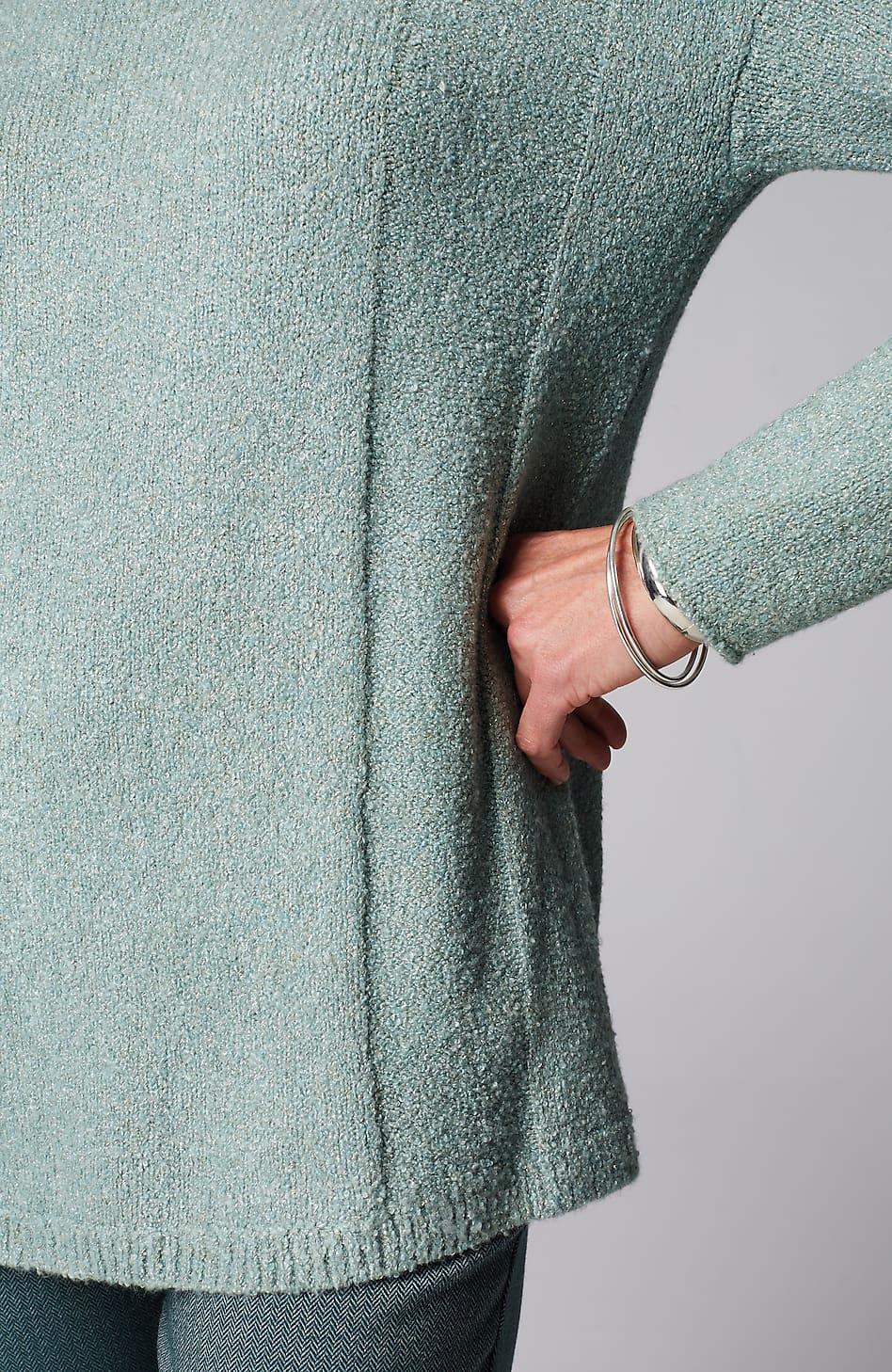 Metallic Textured Pullover Sweater