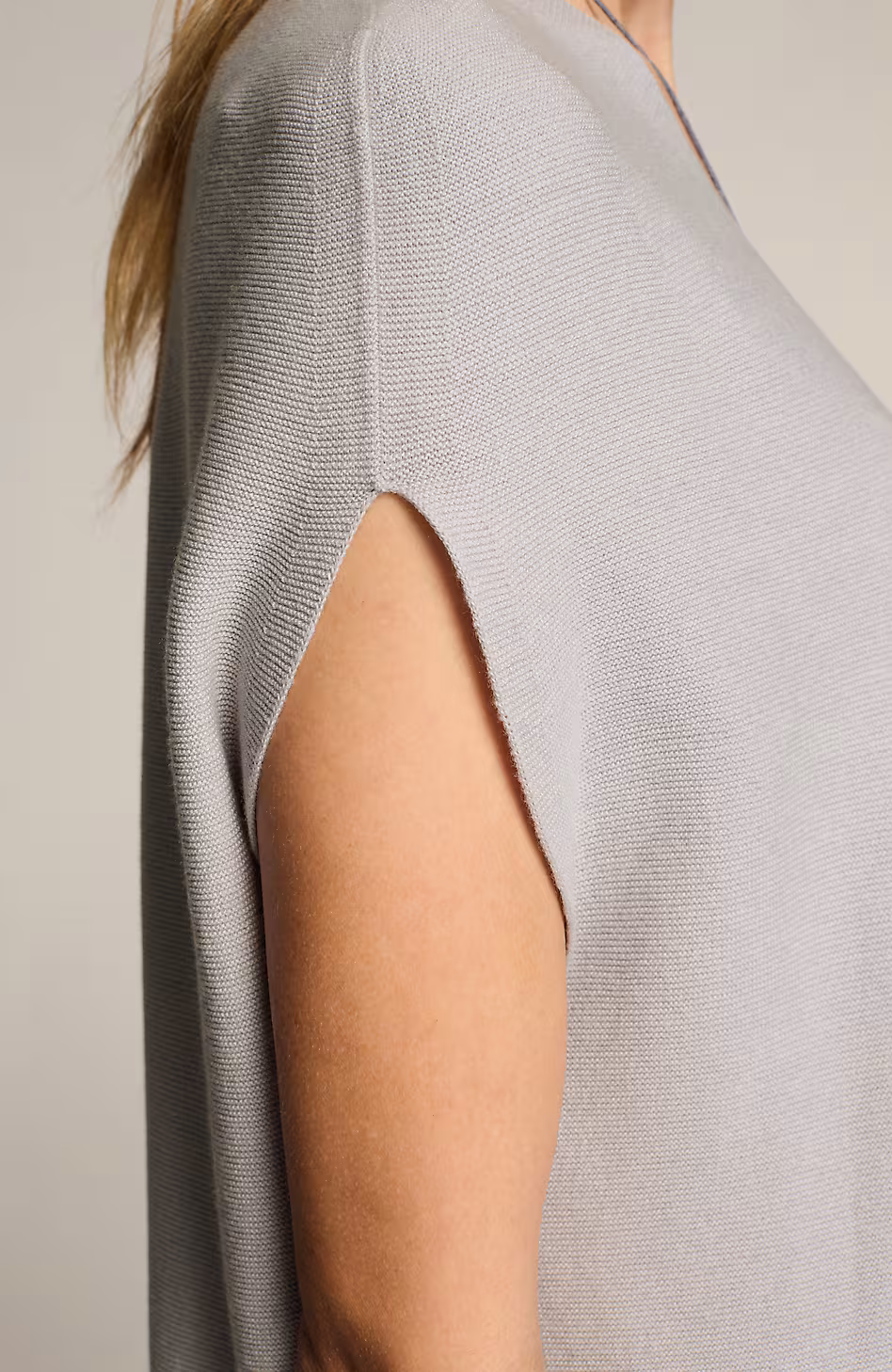 Wearever Seamless-Knit Sweater Cape