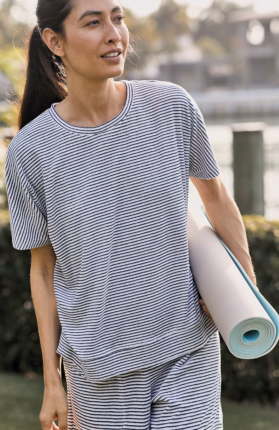 Fit Relaxed Short-Sleeve Pullover