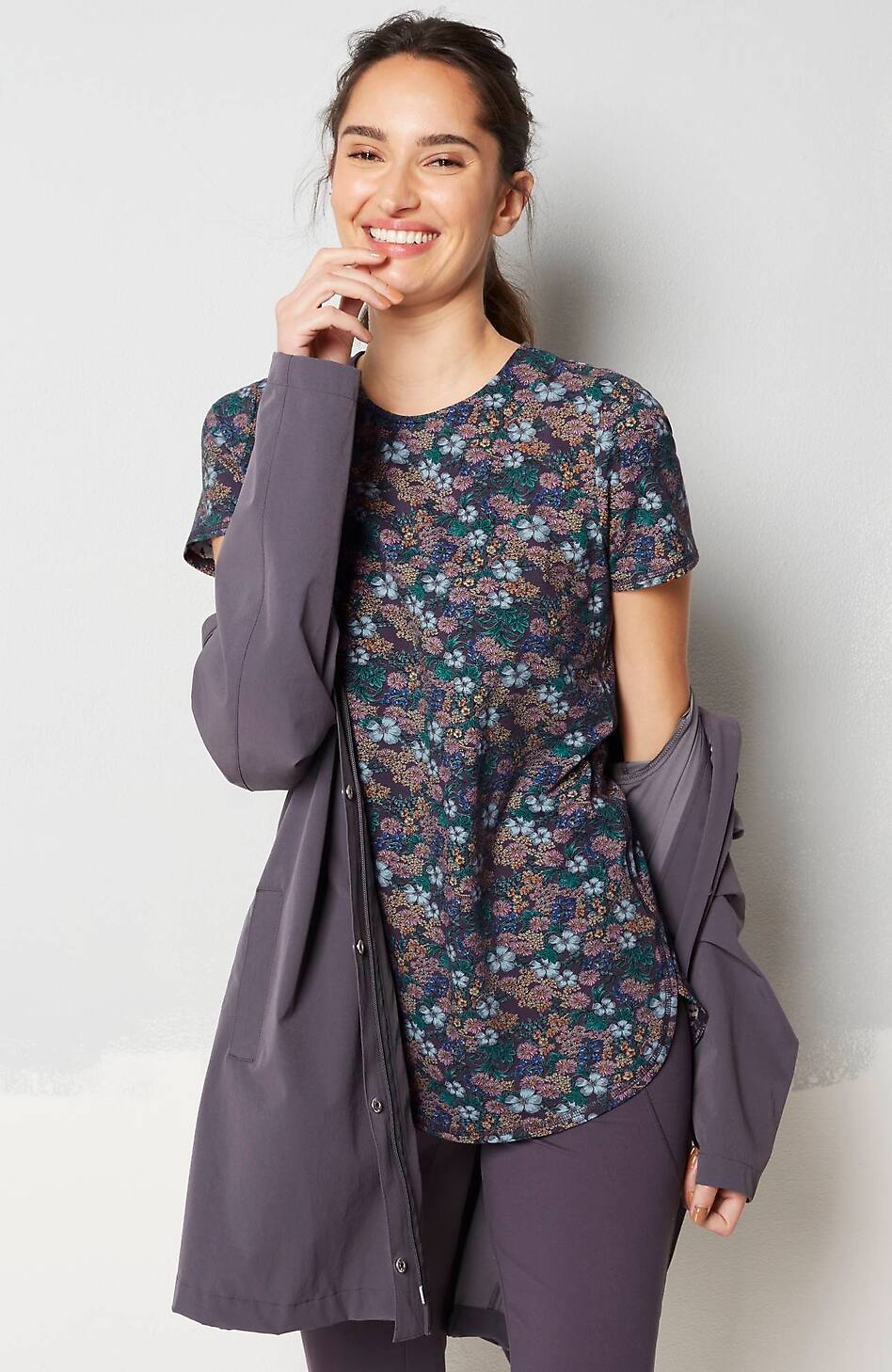 Fit Progress Shirttail Tee