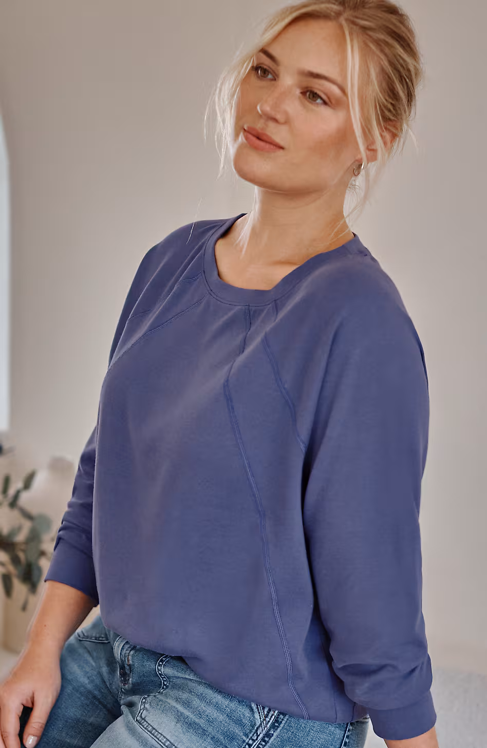 Brushed Soft-Luxe Seamed Top